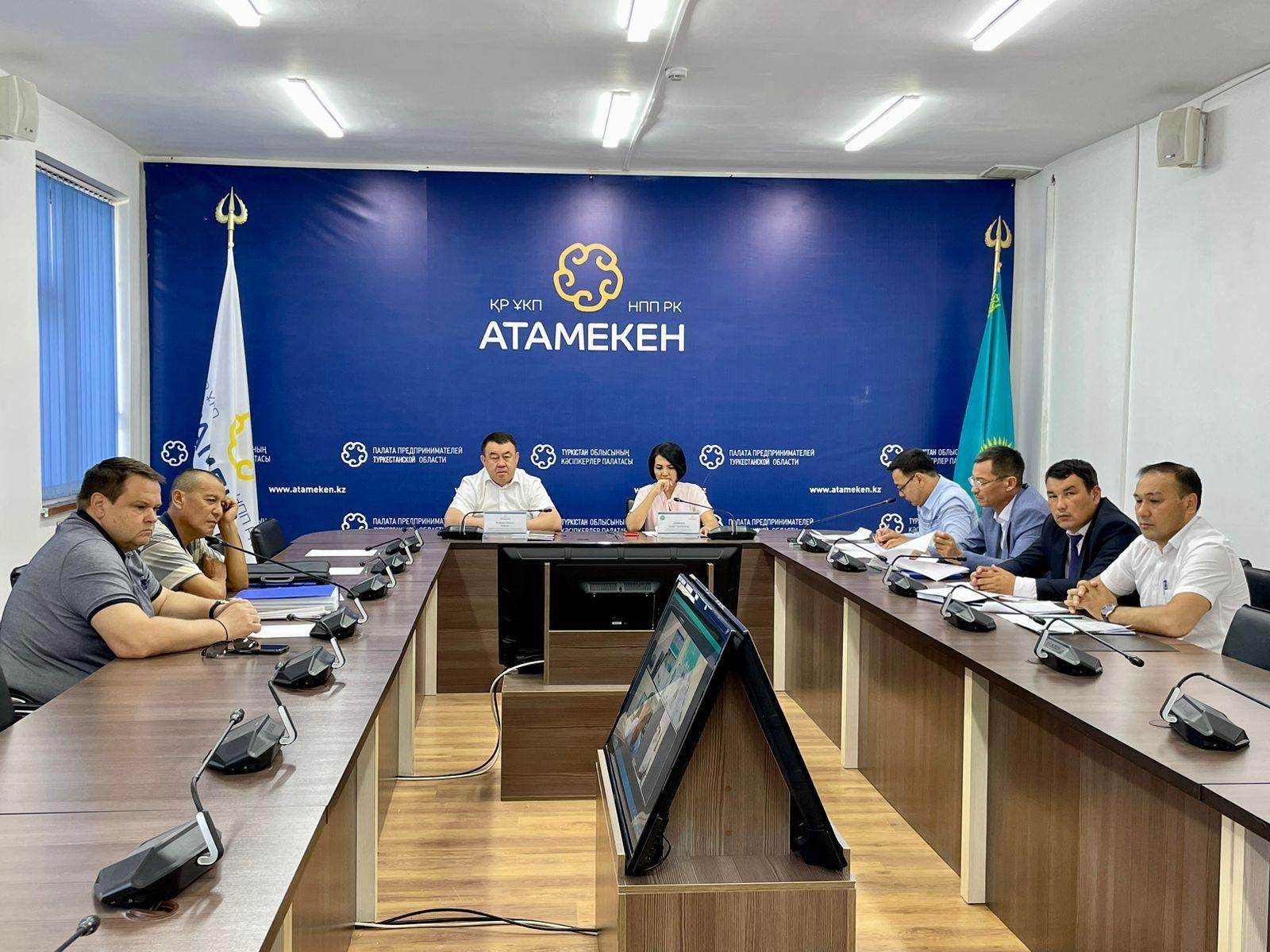 Сотрудника акимата наказали за создание адмбарьеров для предпринимателя Туркестанской области